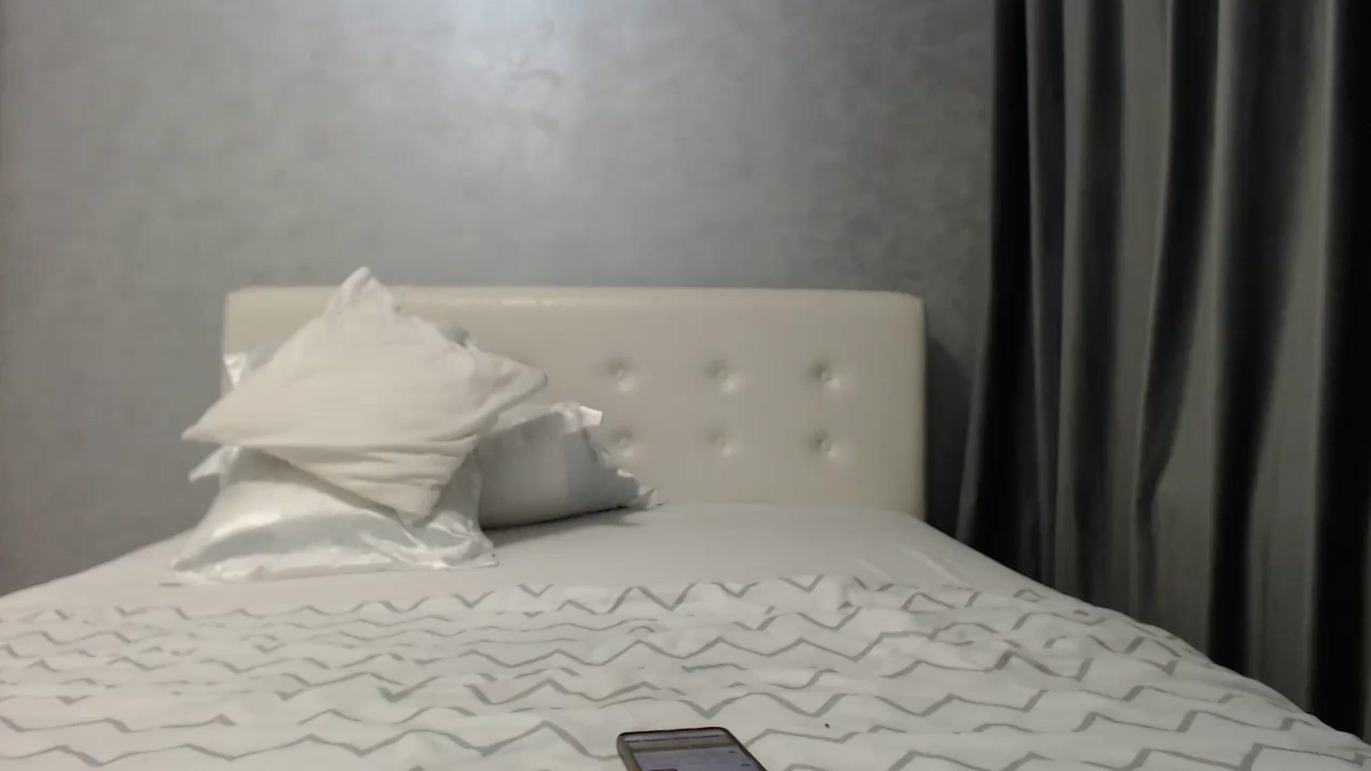Gallery image thumbnail from Aahh_Emilia's myfreecams stream on, 04/14/2025, 17:45 image 7 of 20