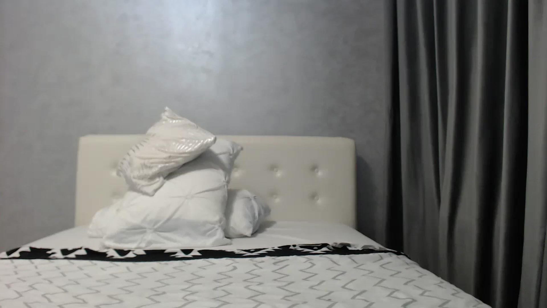 Gallery image thumbnail from Aahh_Emilia's myfreecams stream on, 05/02/2025, 18:31 image 13 of 20