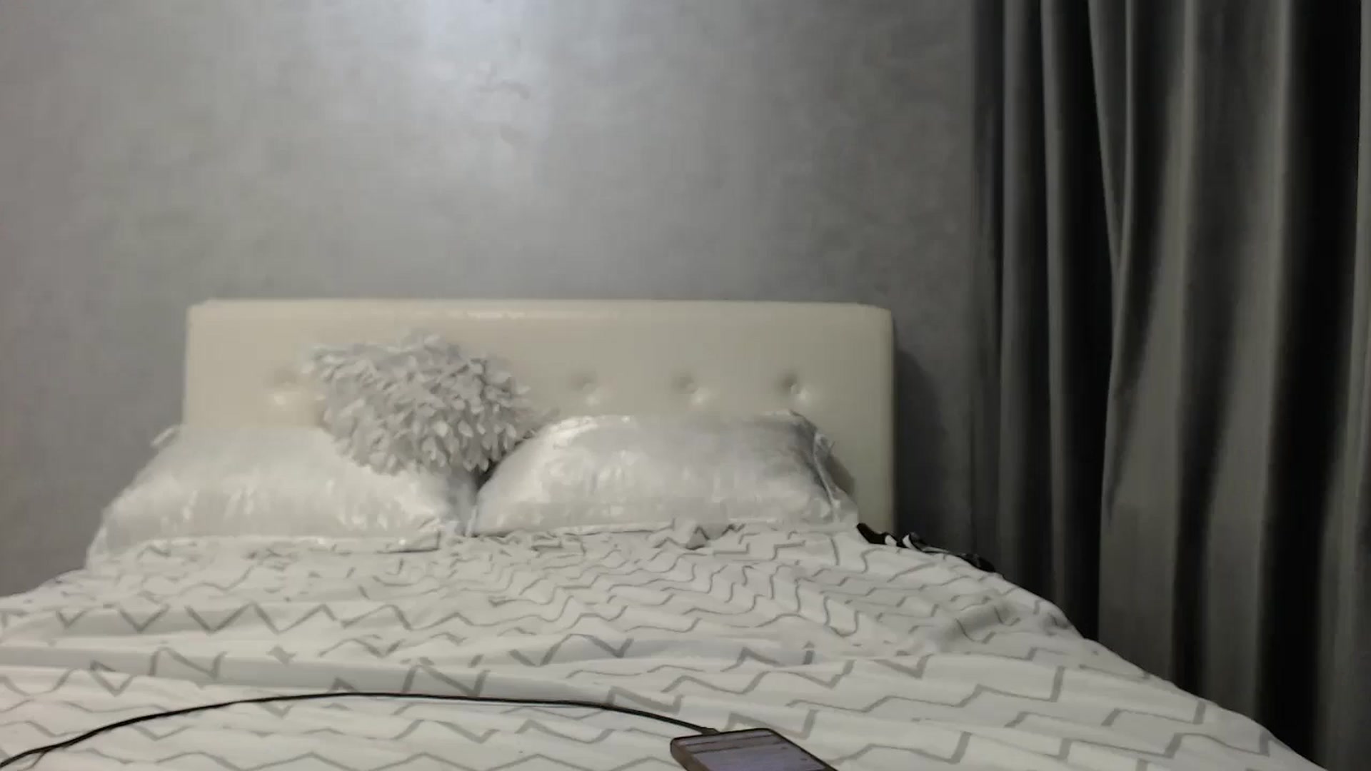 Gallery image thumbnail from Aahh_Emilia's myfreecams stream on, 05/14/2025, 16:48 image 13 of 20