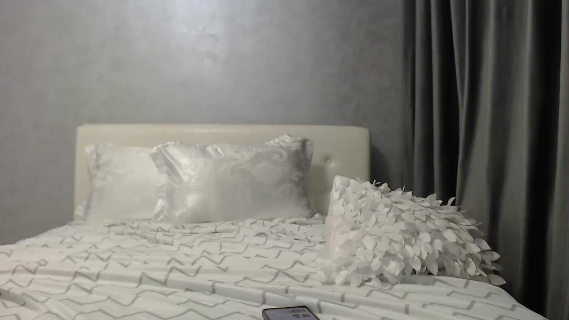 Gallery image thumbnail from Aahh_Emilia's myfreecams stream on, 05/14/2025, 18:29 image 17 of 20