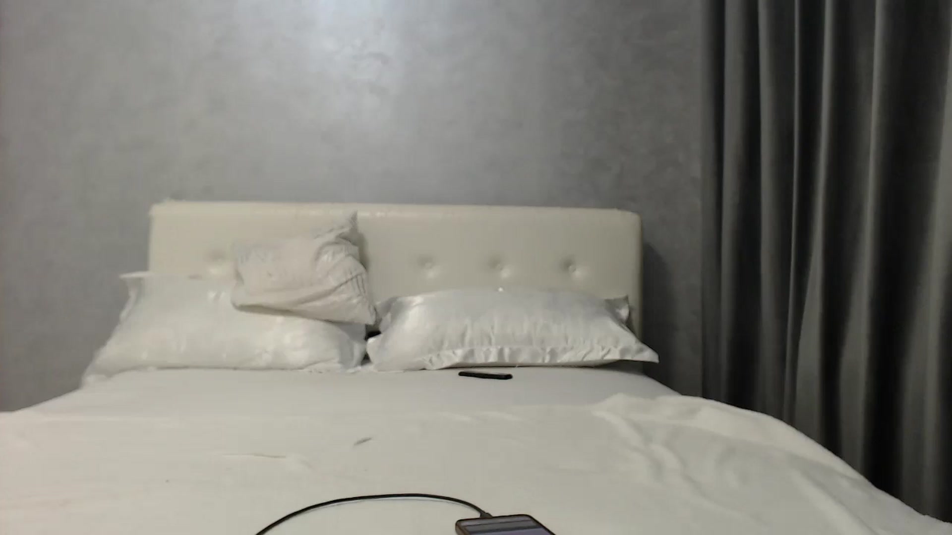 Gallery image thumbnail from Aahh_Emilia's myfreecams stream on, 06/13/2025, 17:08 image 9 of 20