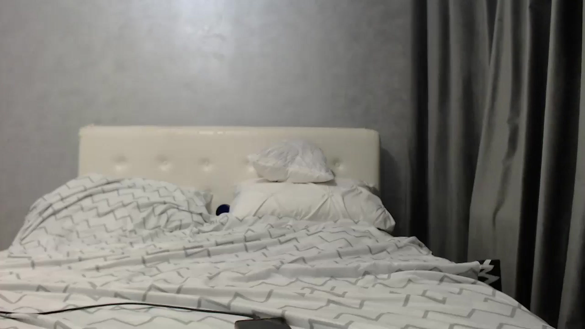 Gallery image thumbnail from Aahh_Emilia's myfreecams stream on, 06/20/2025, 16:32 image 19 of 20