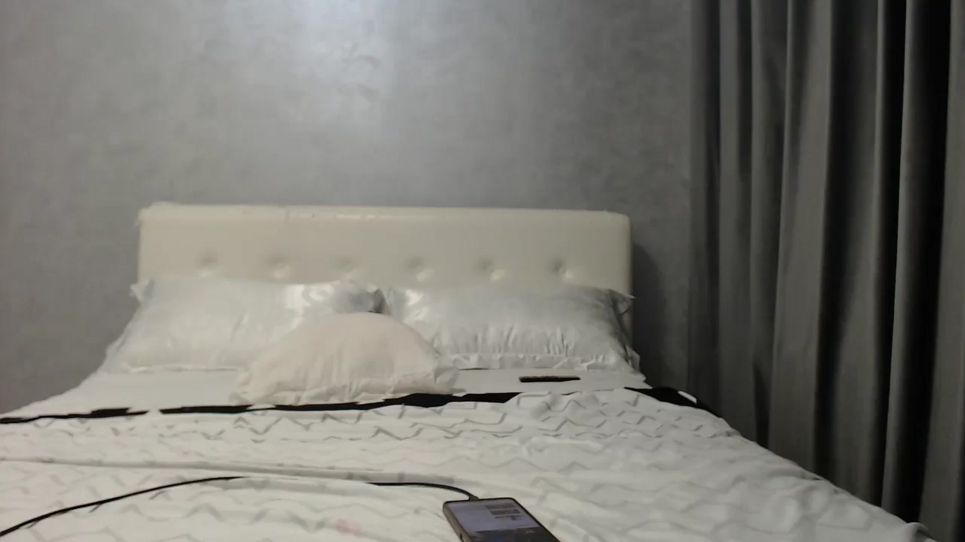 Gallery image thumbnail from Aahh_Emilia's myfreecams stream on, 07/06/2025, 16:24 image 18 of 20