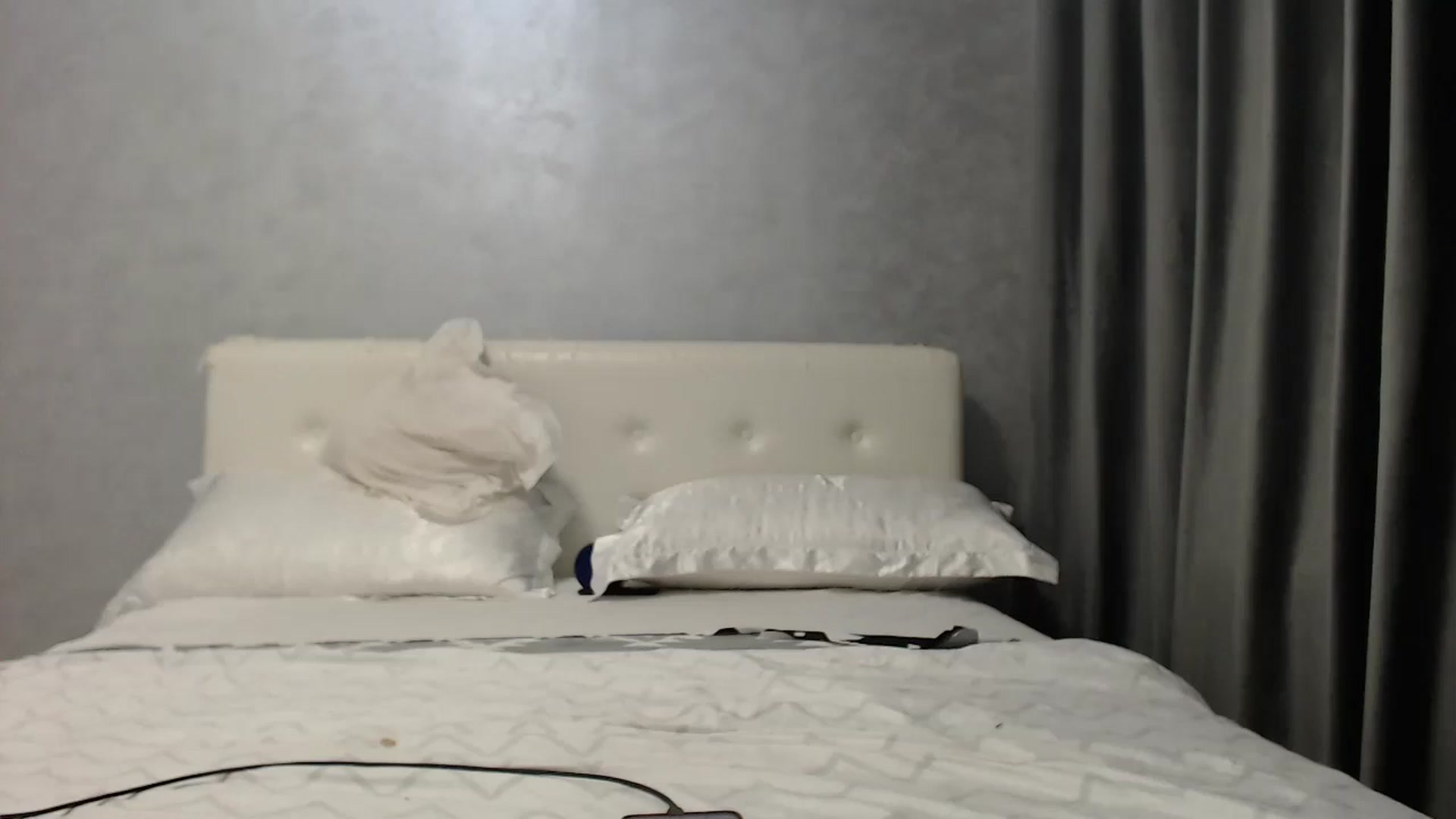 Gallery image thumbnail from Aahh_Emilia's myfreecams stream on, 07/09/2025, 16:43 image 17 of 20