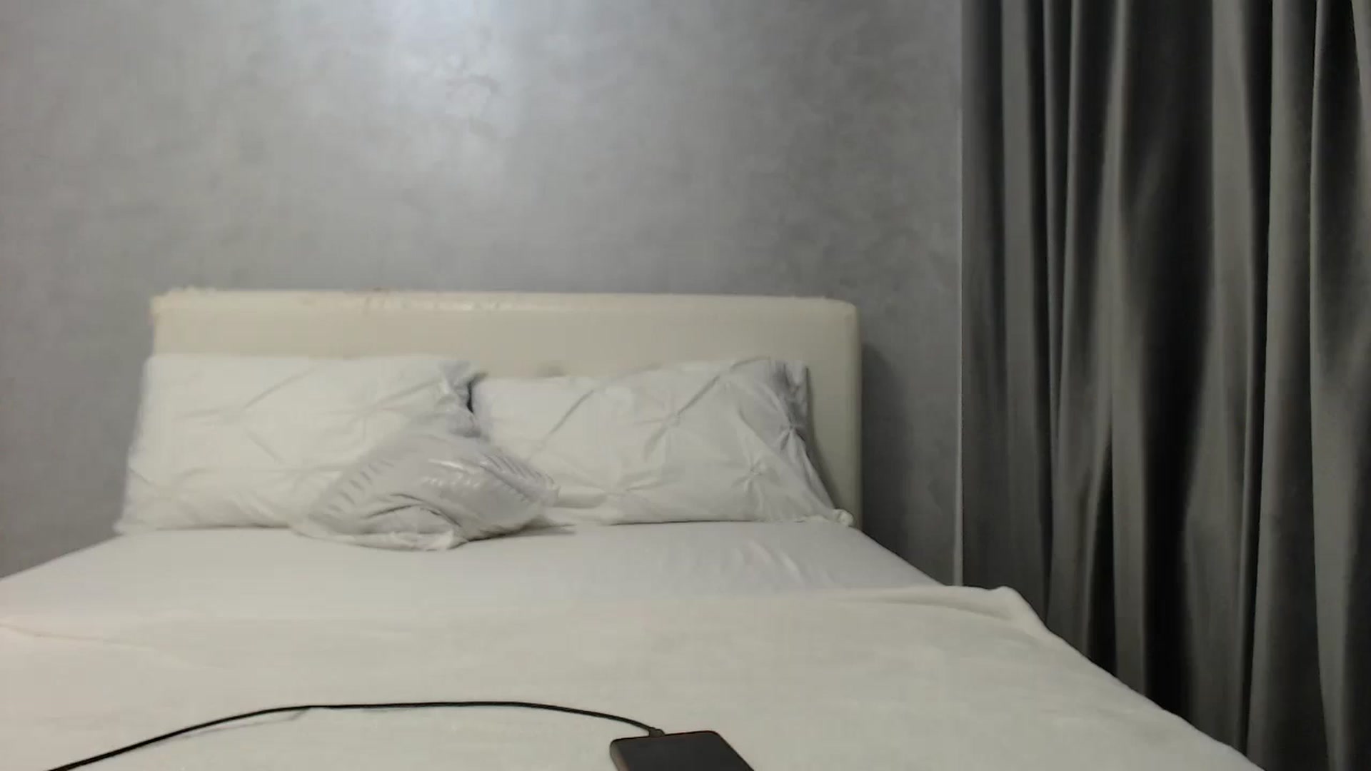 Gallery image thumbnail from Aahh_Emilia's myfreecams stream on, 08/03/2025, 16:35 image 18 of 20