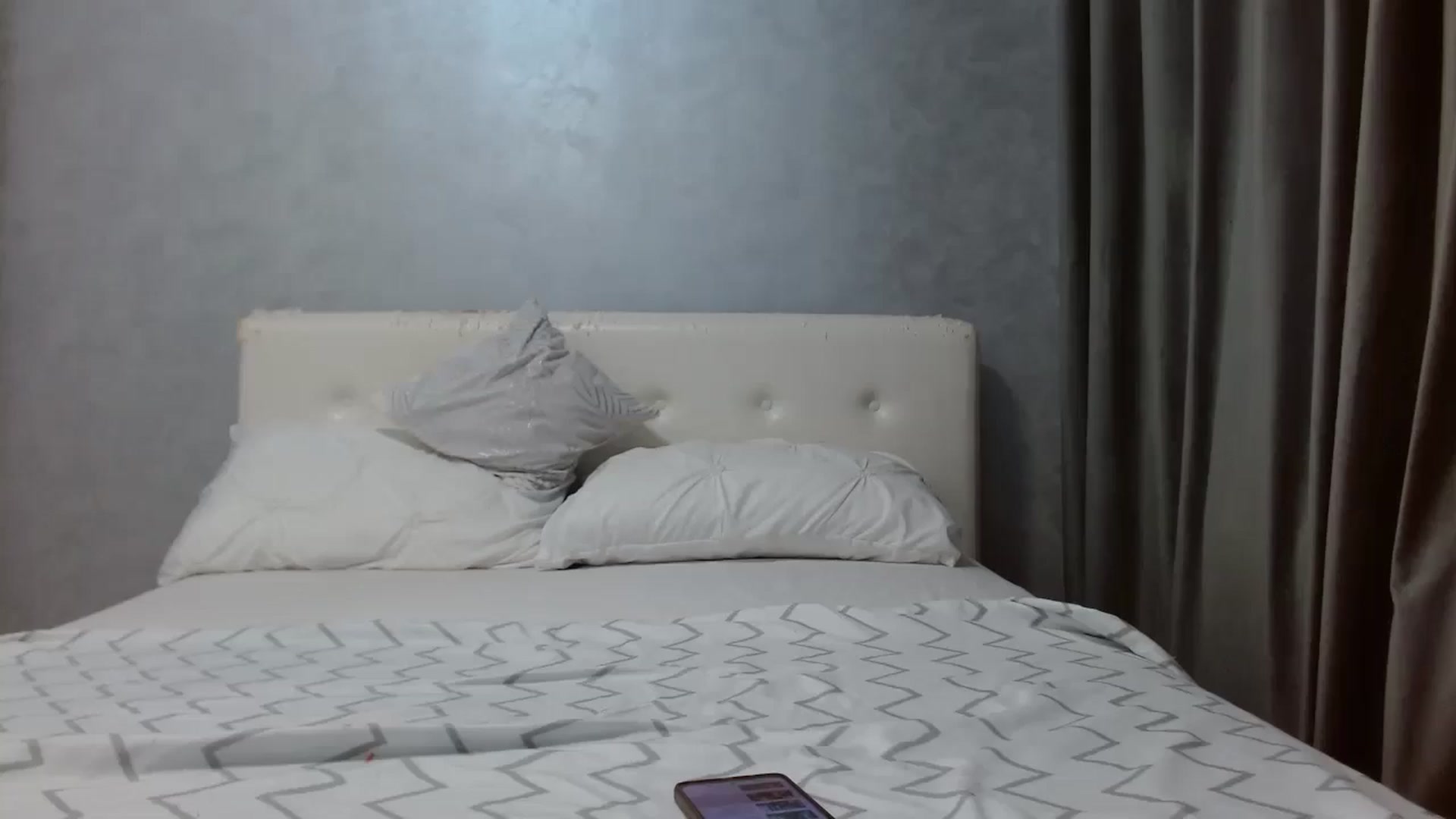 Gallery image thumbnail from Aahh_Emilia's myfreecams stream on, 08/14/2025, 15:37 image 14 of 20