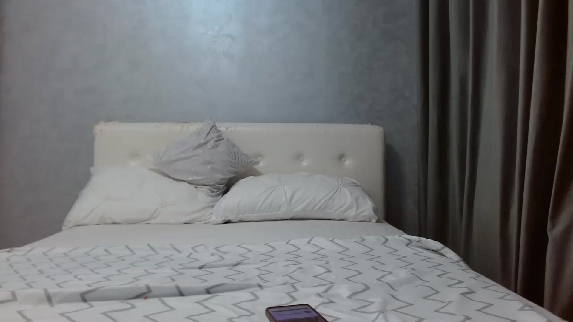 Gallery image thumbnail from Aahh_Emilia's myfreecams stream on, 08/14/2025, 15:37 image 15 of 20