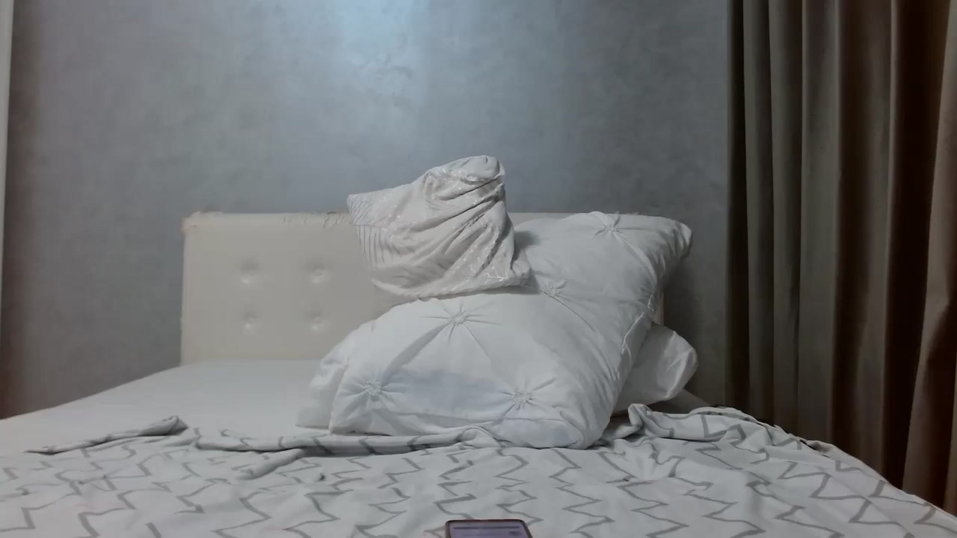 Gallery image thumbnail from Aahh_Emilia's myfreecams stream on, 08/25/2025, 17:46 image 15 of 20
