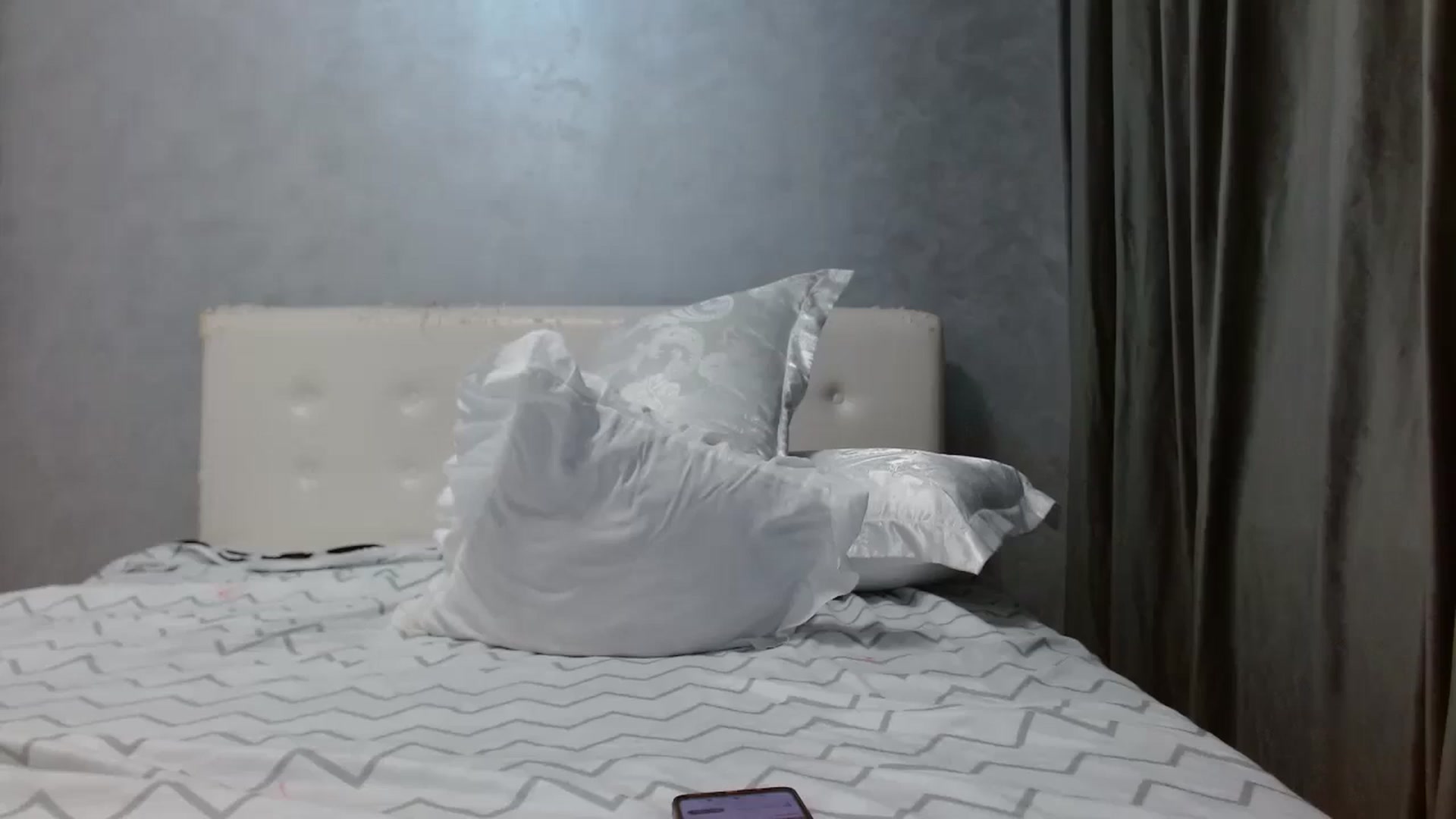 Gallery image thumbnail from Aahh_Emilia's myfreecams stream on, 08/31/2025, 17:47 image 17 of 20