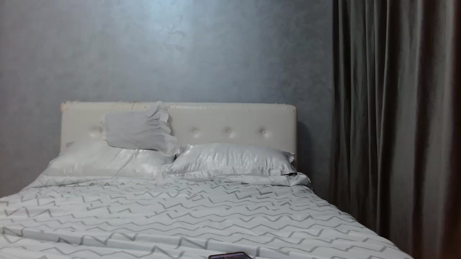 Gallery image thumbnail from Aahh_Emilia's myfreecams stream on, 09/02/2025, 16:19 image 9 of 20