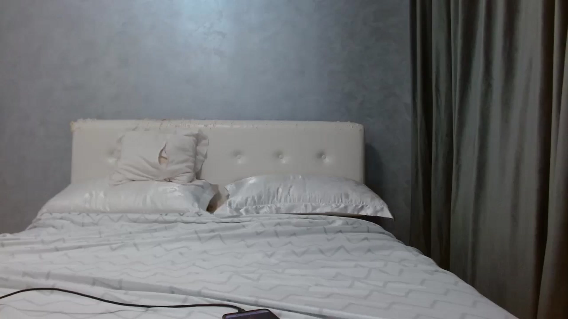 Gallery image thumbnail from Aahh_Emilia's myfreecams stream on, 09/07/2025, 16:06 image 12 of 20