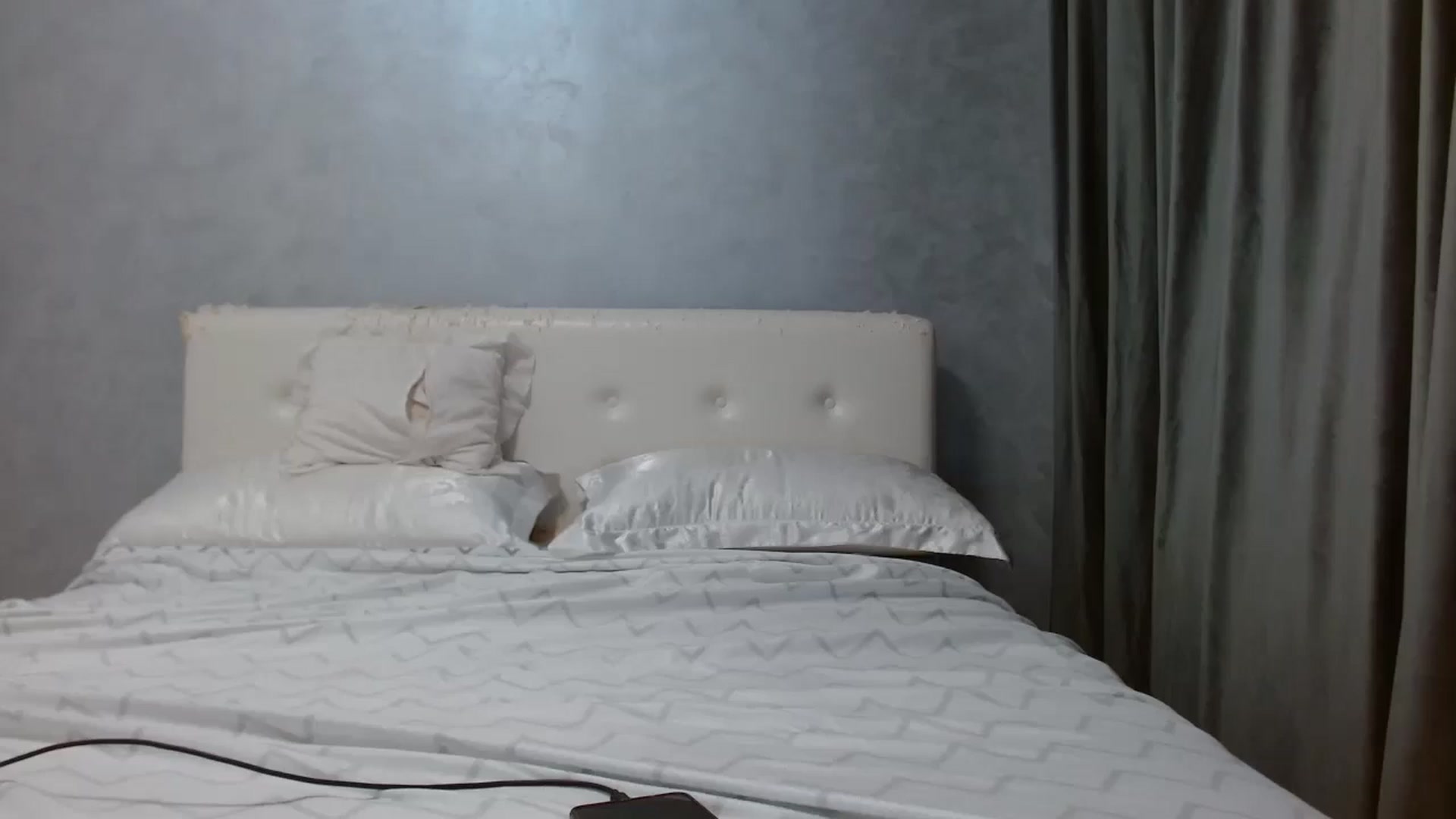 Gallery image thumbnail from Aahh_Emilia's myfreecams stream on, 09/07/2025, 16:06 image 15 of 20