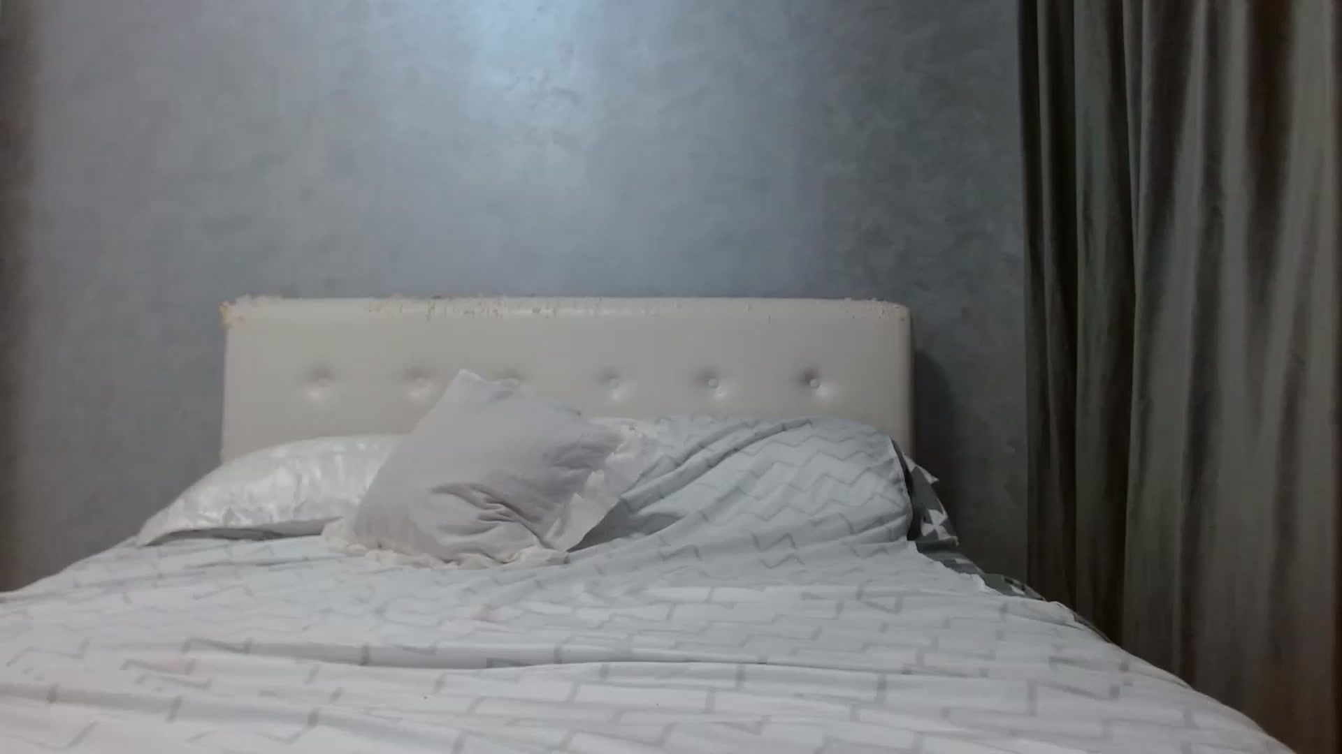 Gallery image thumbnail from Aahh_Emilia's myfreecams stream on, 09/08/2025, 17:40 image 19 of 20