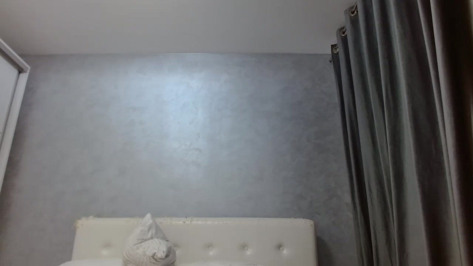 Gallery image thumbnail from Aahh_Emilia's myfreecams stream on, 09/17/2025, 16:38 image 13 of 20