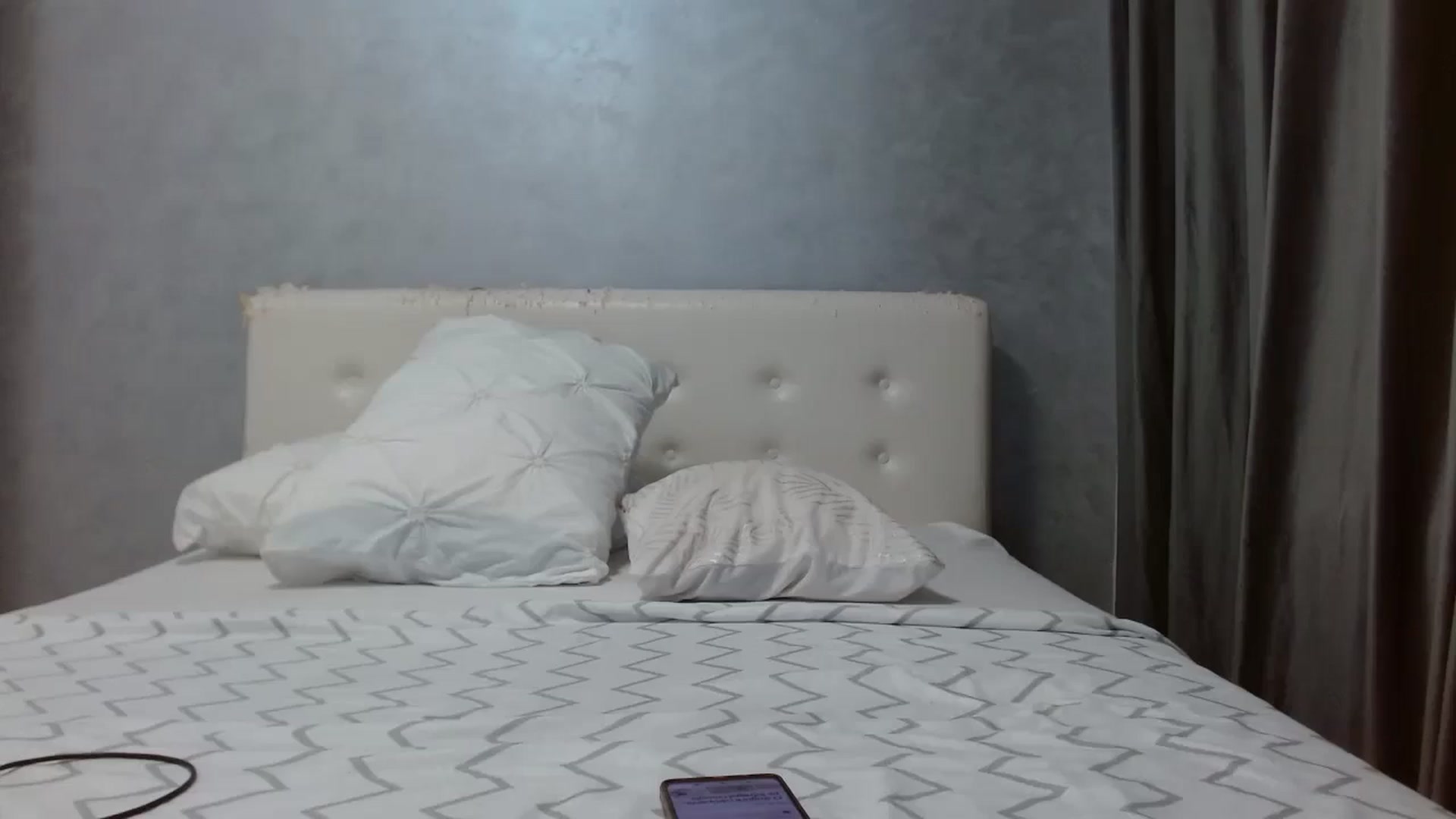 Gallery image thumbnail from Aahh_Emilia's myfreecams stream on, 09/21/2025, 17:52 image 17 of 20