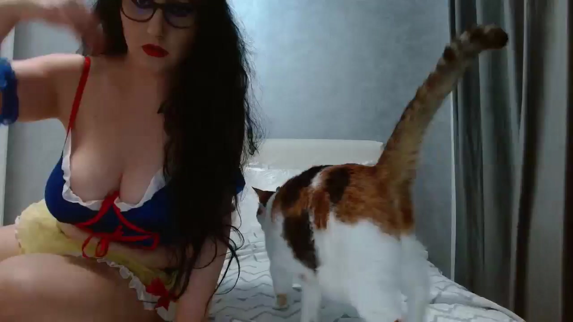 Gallery image thumbnail from Aahh_Emilia's myfreecams stream on, 10/16/2025, 16:16 image 6 of 20