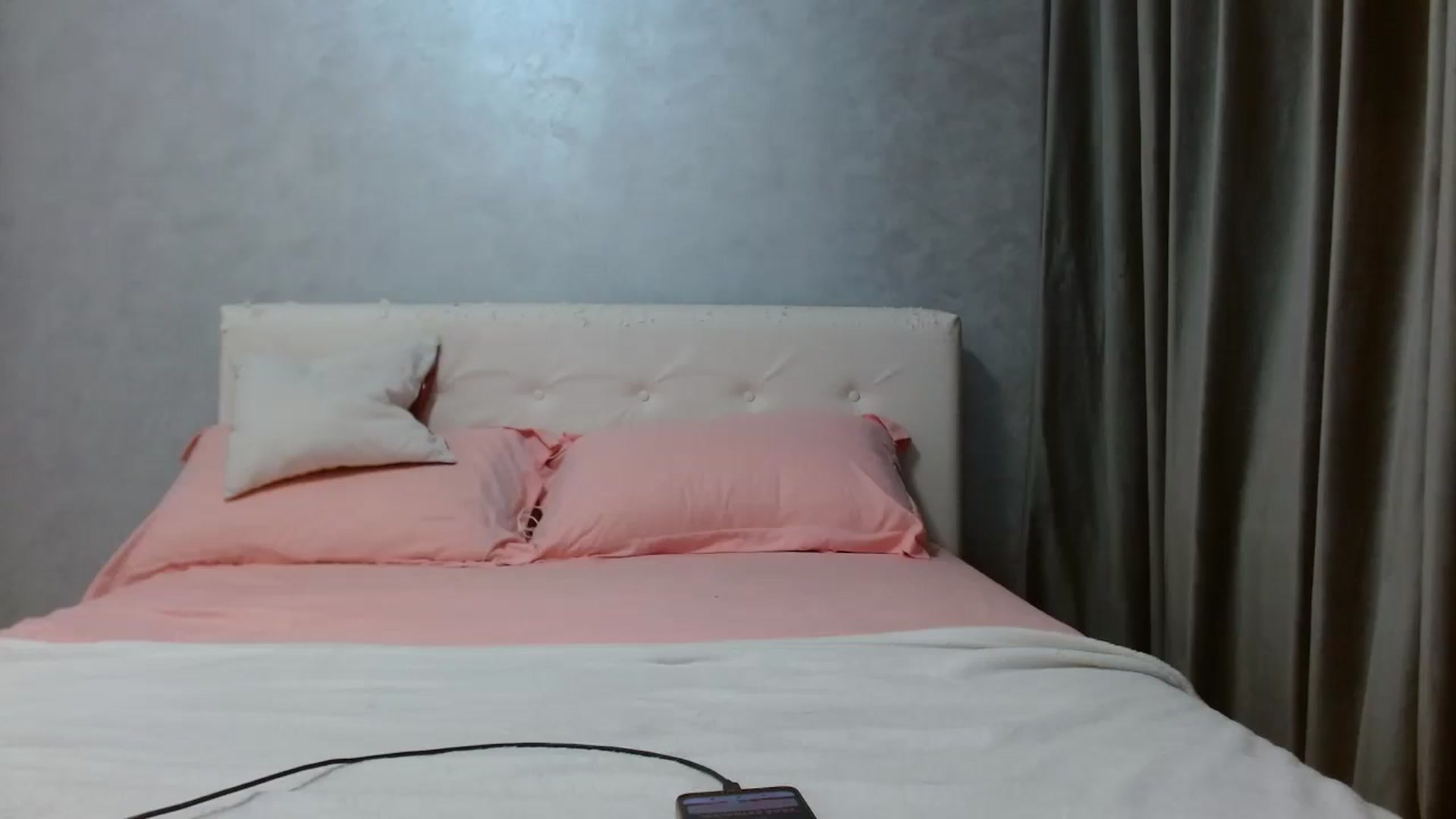 Gallery image thumbnail from Aahh_Emilia's myfreecams stream on, 12/02/2025, 17:47 image 19 of 20