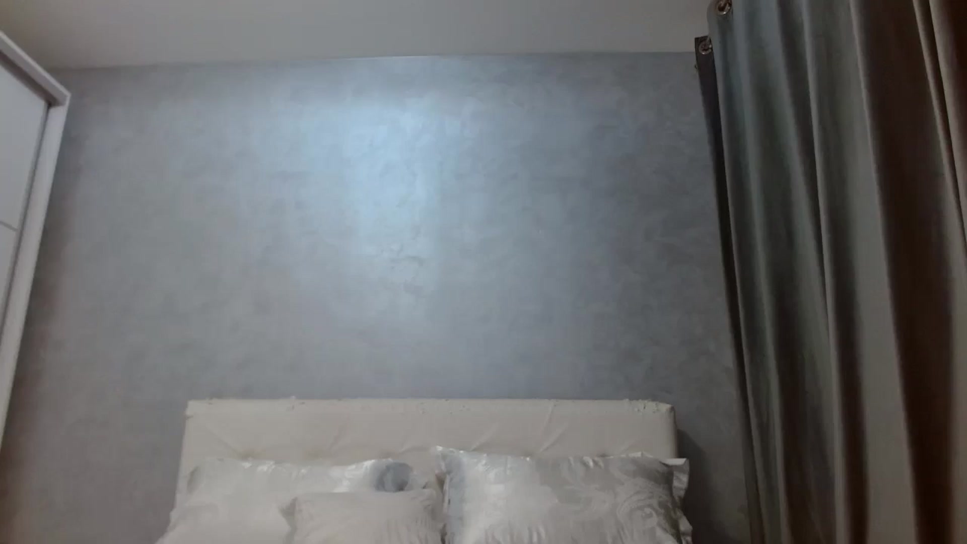 Gallery image thumbnail from Aahh_Emilia's myfreecams stream on, 12/15/2025, 17:12 image 15 of 20