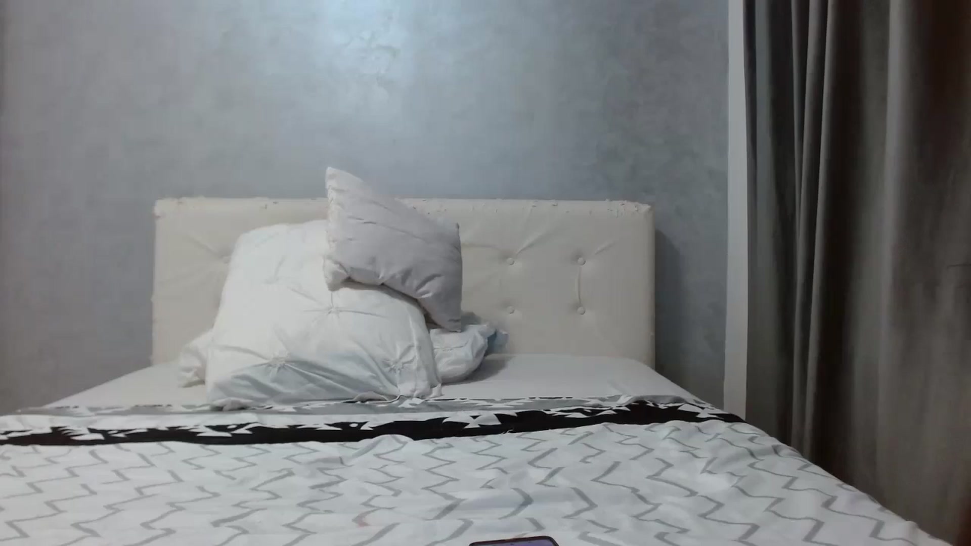 Gallery image thumbnail from Aahh_Emilia's myfreecams stream on, 01/03/2026, 19:02 image 9 of 20