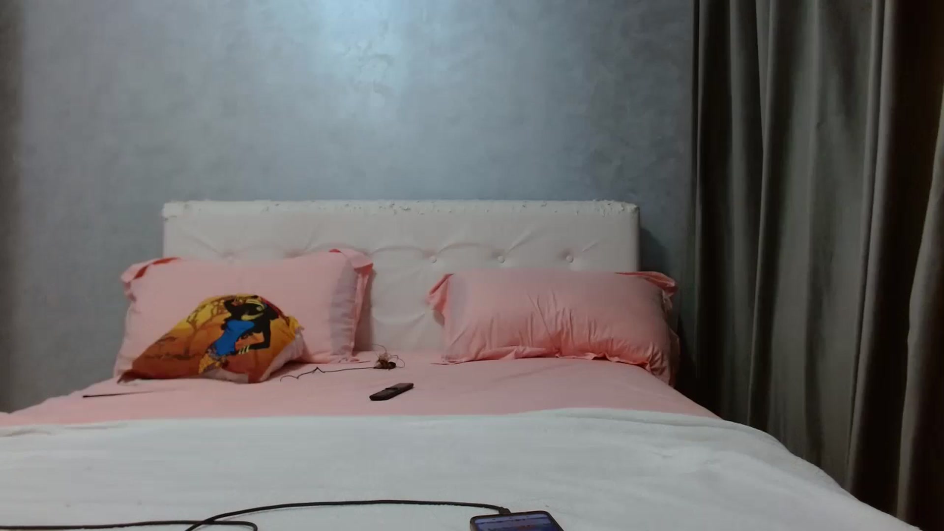 Gallery image thumbnail from Aahh_Emilia's myfreecams stream on, 01/05/2026, 17:38 image 16 of 20