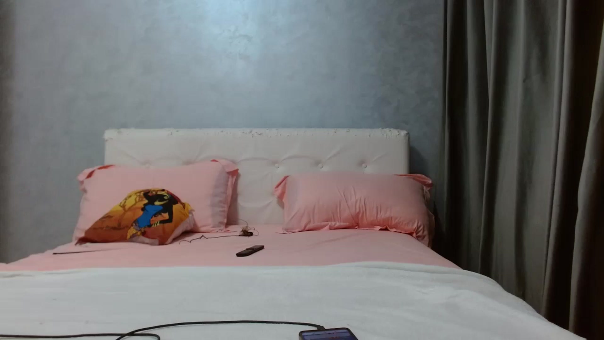 Gallery image thumbnail from Aahh_Emilia's myfreecams stream on, 01/05/2026, 17:38 image 15 of 20