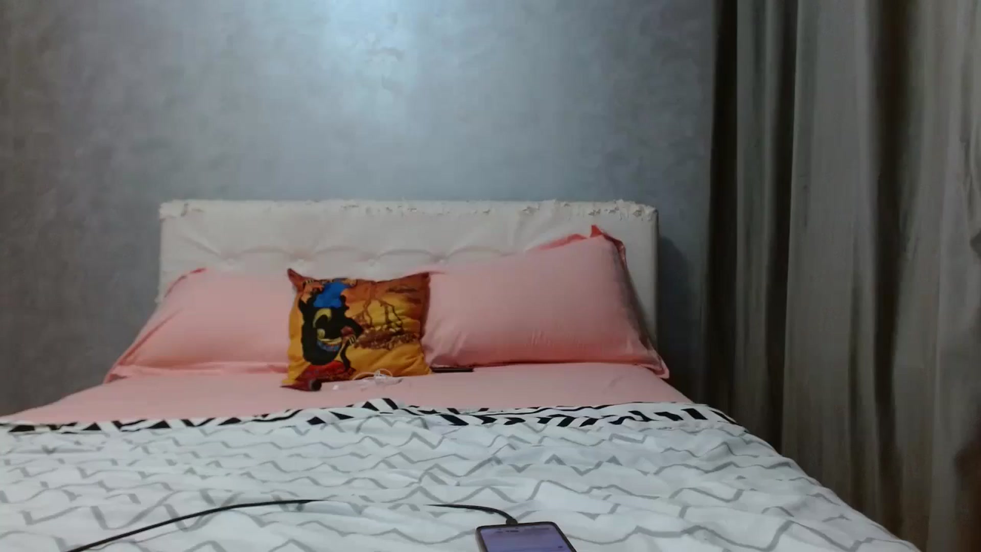 Gallery image thumbnail from Aahh_Emilia's myfreecams stream on, 03/05/2026, 17:12 image 6 of 20