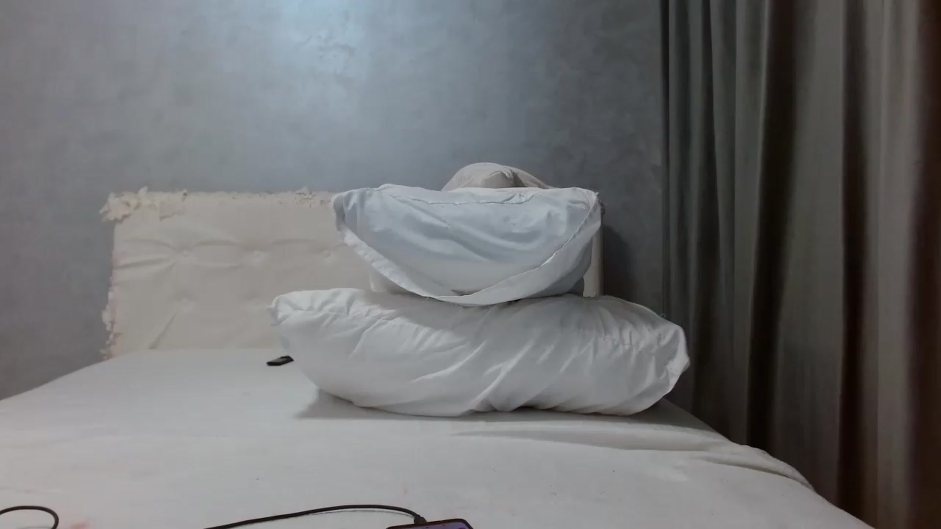 Gallery image thumbnail from Aahh_Emilia's myfreecams stream on, 06/04/2026, 17:50 image 9 of 20