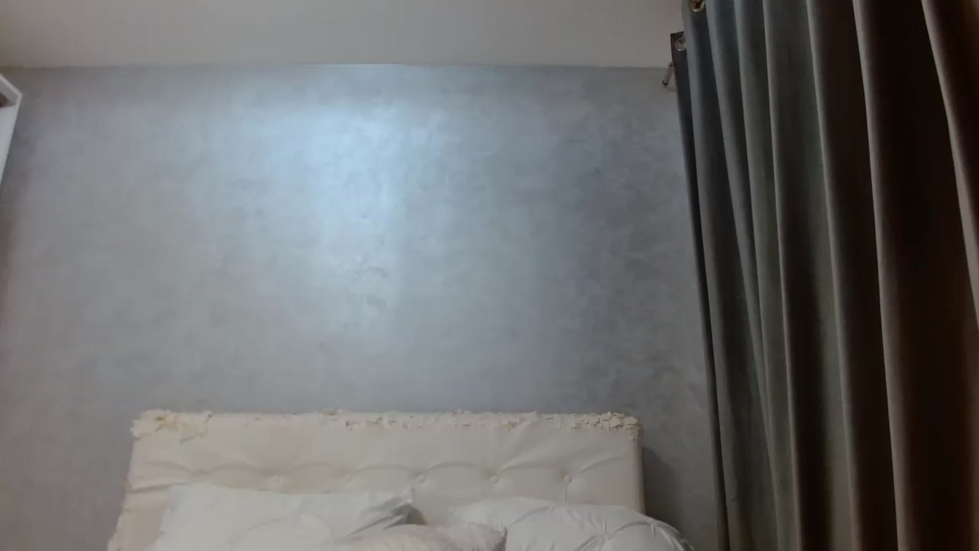 Gallery image thumbnail from Aahh_Emilia's myfreecams stream on, 06/20/2026, 16:58 image 16 of 20