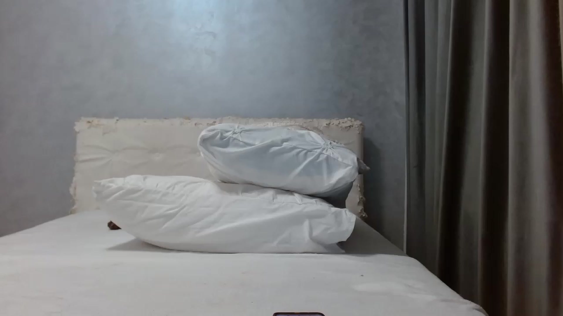 Gallery image thumbnail from Aahh_Emilia's myfreecams stream on, 06/22/2026, 18:22 image 16 of 20