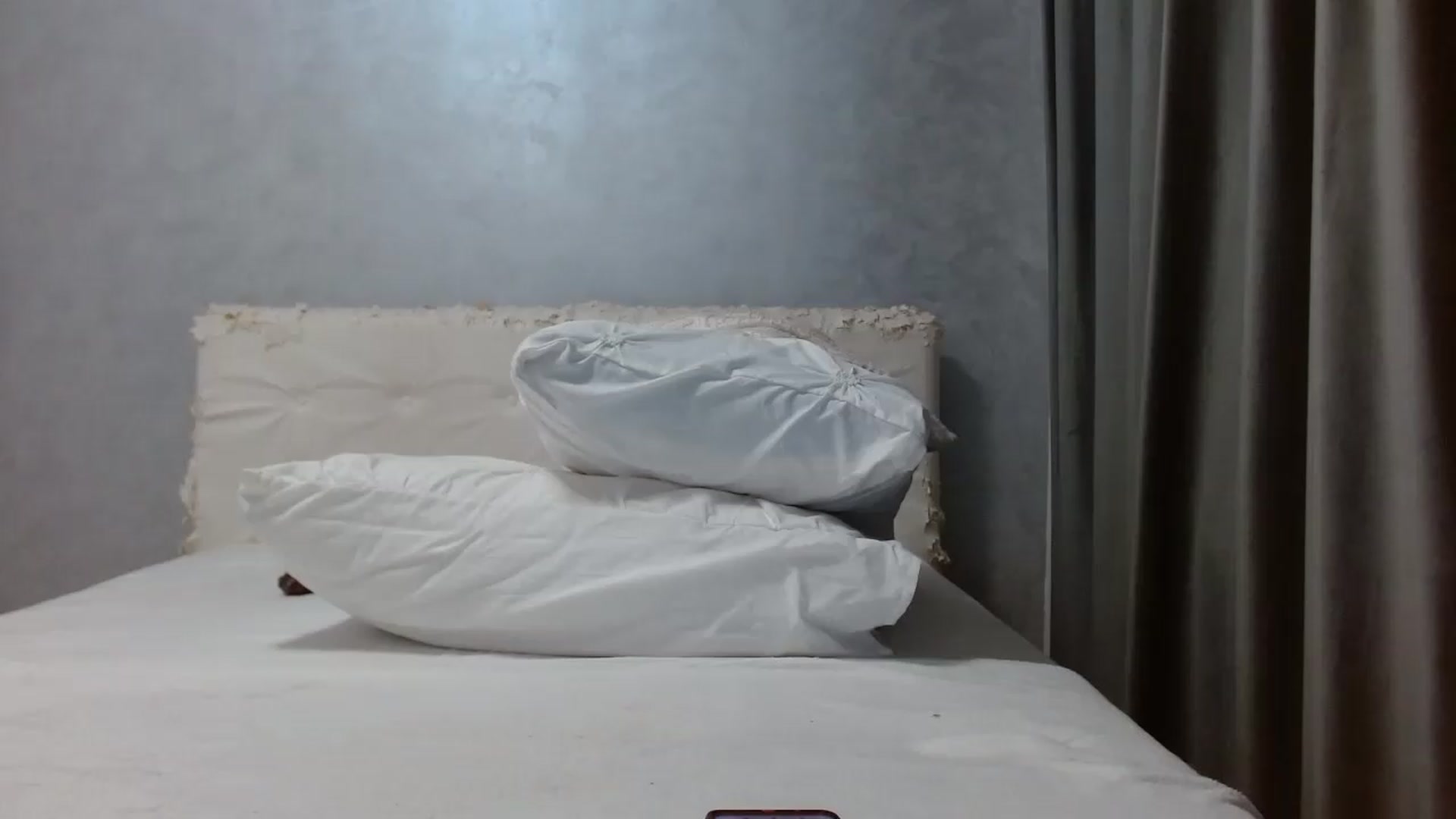 Gallery image thumbnail from Aahh_Emilia's myfreecams stream on, 06/22/2026, 18:22 image 14 of 20
