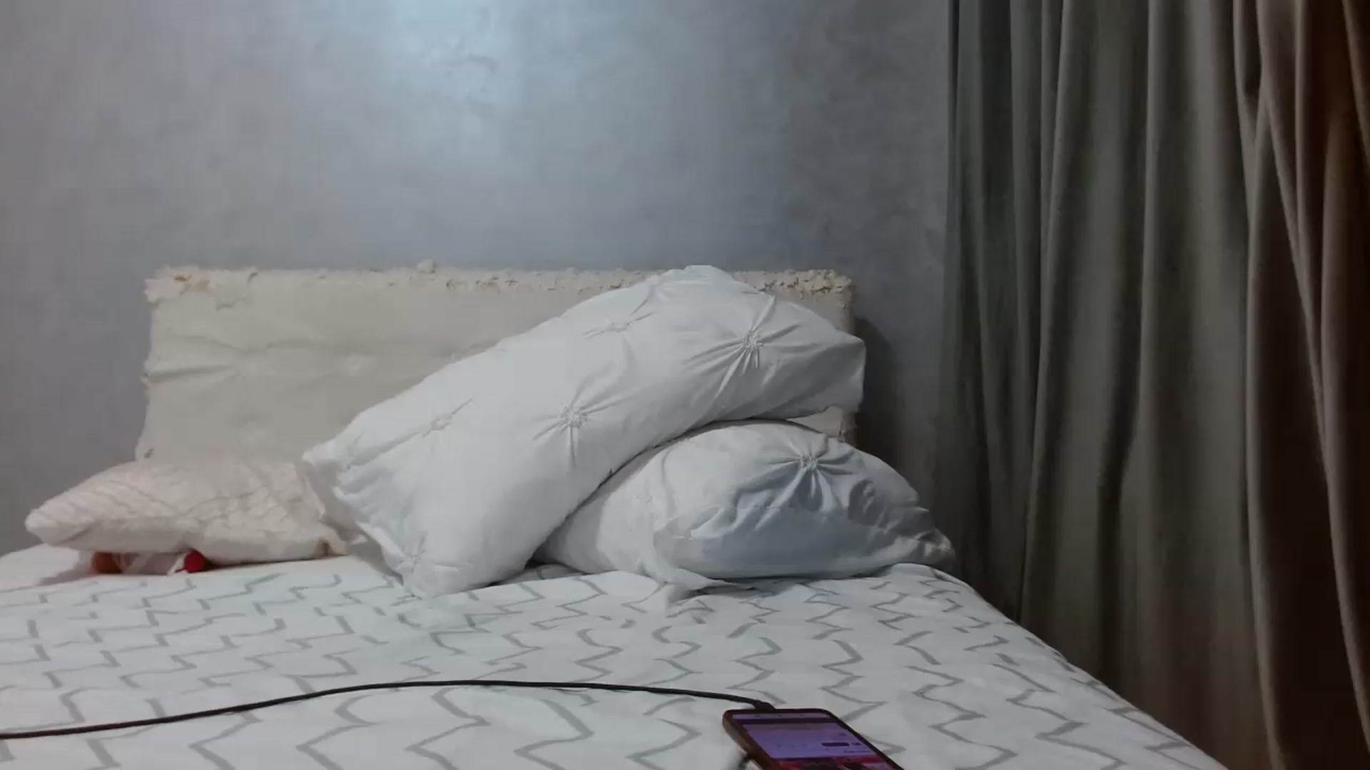 Gallery image thumbnail from Aahh_Emilia's myfreecams stream on, 06/27/2026, 18:07 image 17 of 20