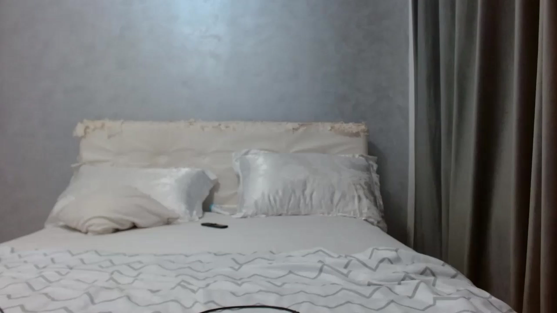 Gallery image thumbnail from Aahh_Emilia's myfreecams stream on, 07/07/2026, 16:33 image 18 of 20