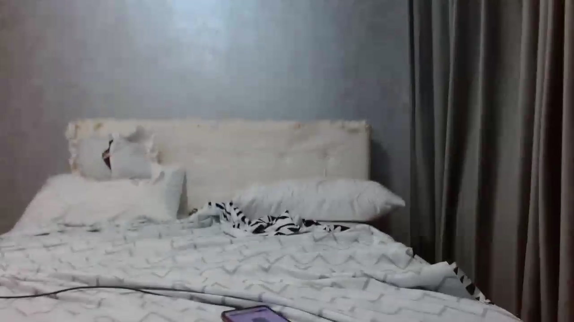 Gallery image thumbnail from Aahh_Emilia's myfreecams stream on, 07/19/2026, 16:35 image 19 of 20