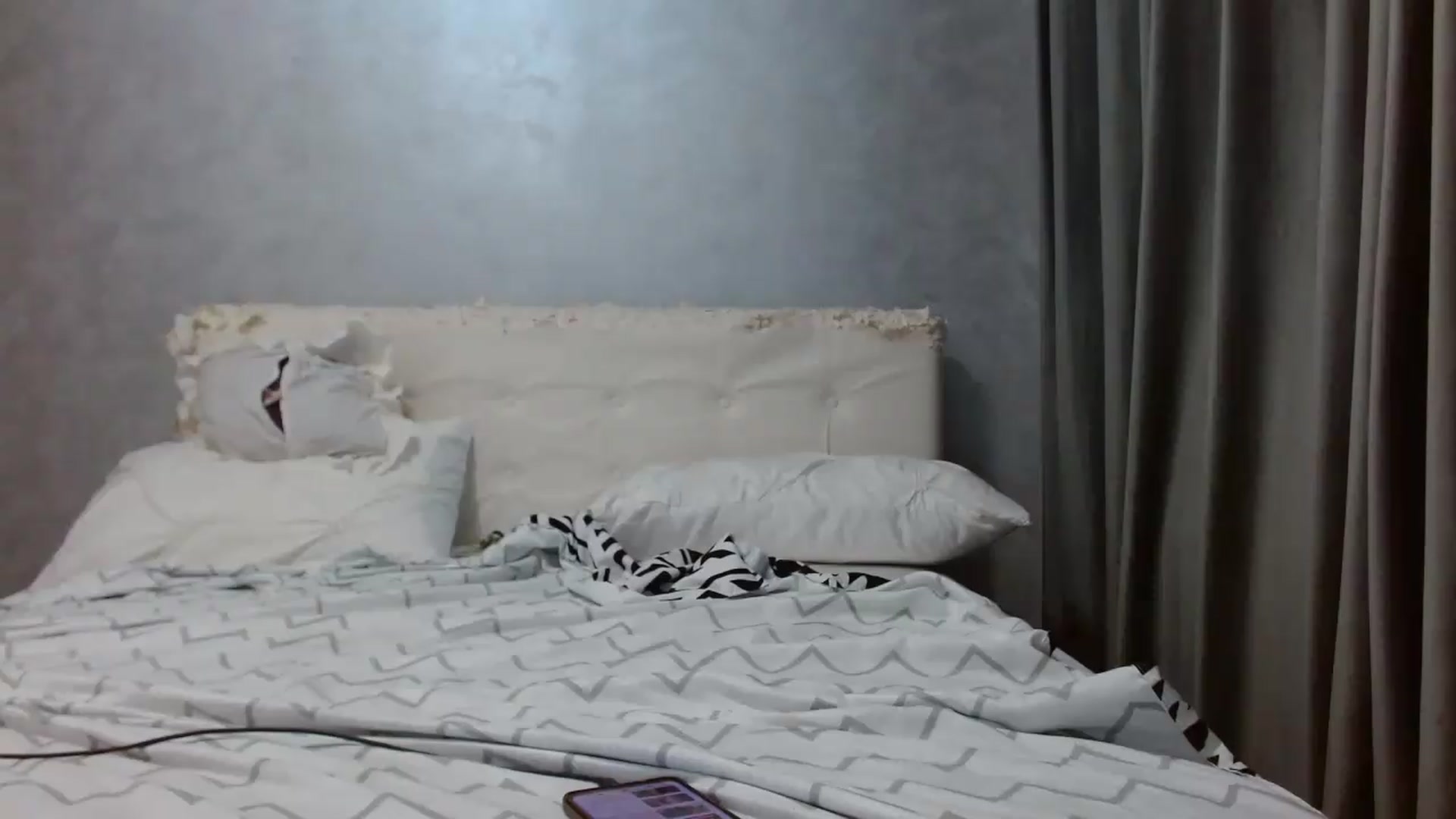 Gallery image thumbnail from Aahh_Emilia's myfreecams stream on, 07/19/2026, 16:35 image 18 of 20
