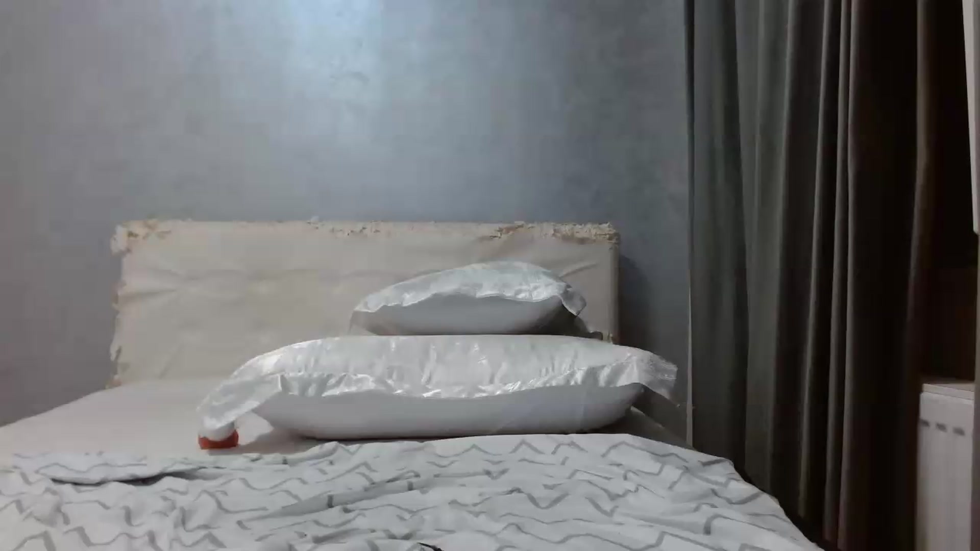 Gallery image thumbnail from Aahh_Emilia's myfreecams stream on, 08/10/2026, 17:09 image 14 of 20