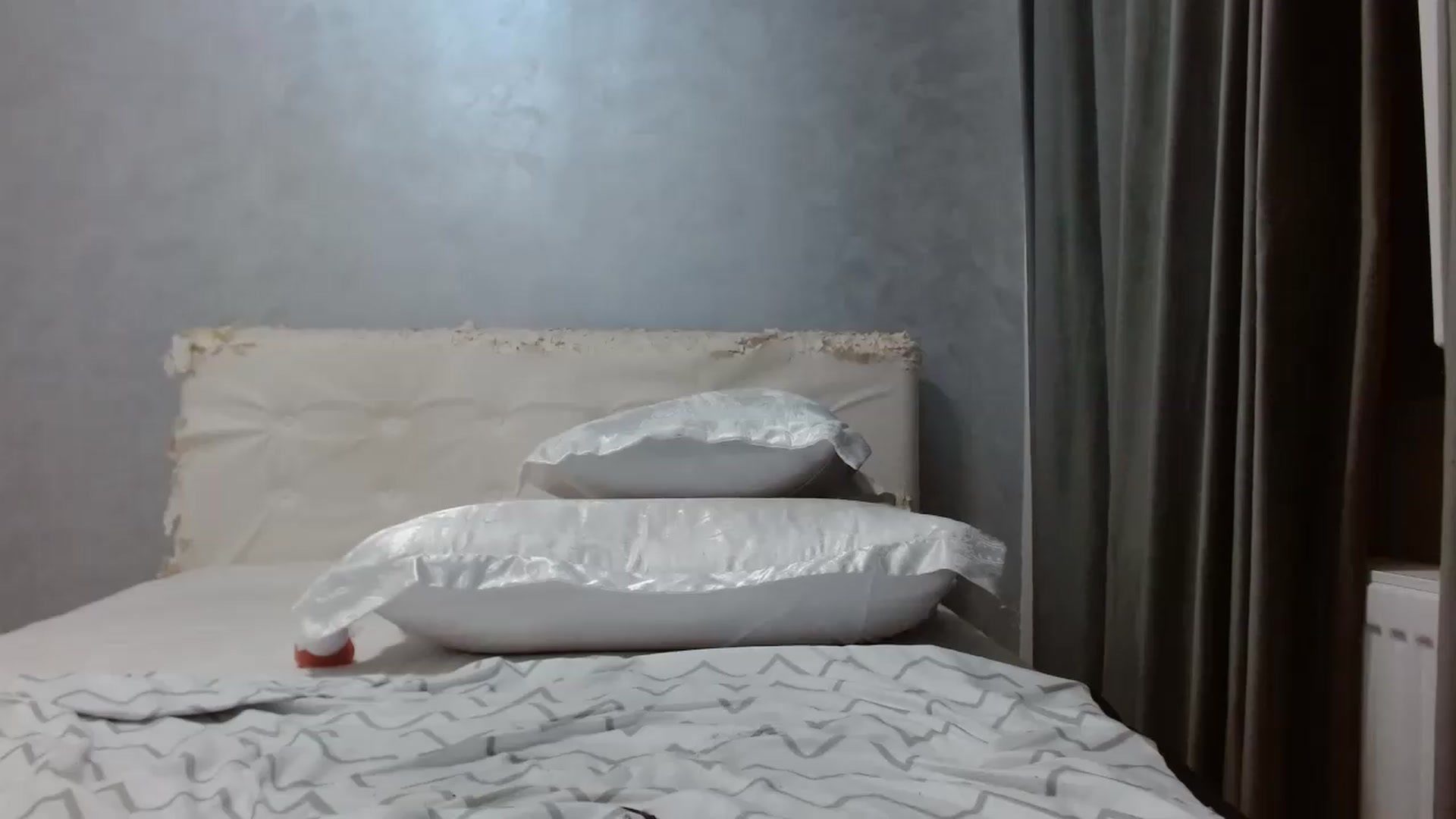 Gallery image thumbnail from Aahh_Emilia's myfreecams stream on, 08/10/2026, 17:09 image 8 of 20