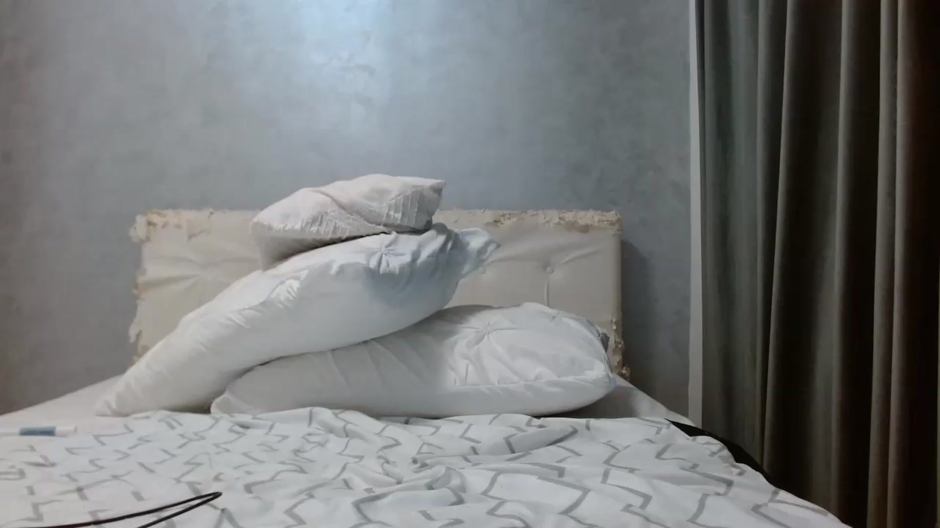 Gallery image thumbnail from Aahh_Emilia's myfreecams stream on, 08/25/2026, 17:35 image 16 of 20