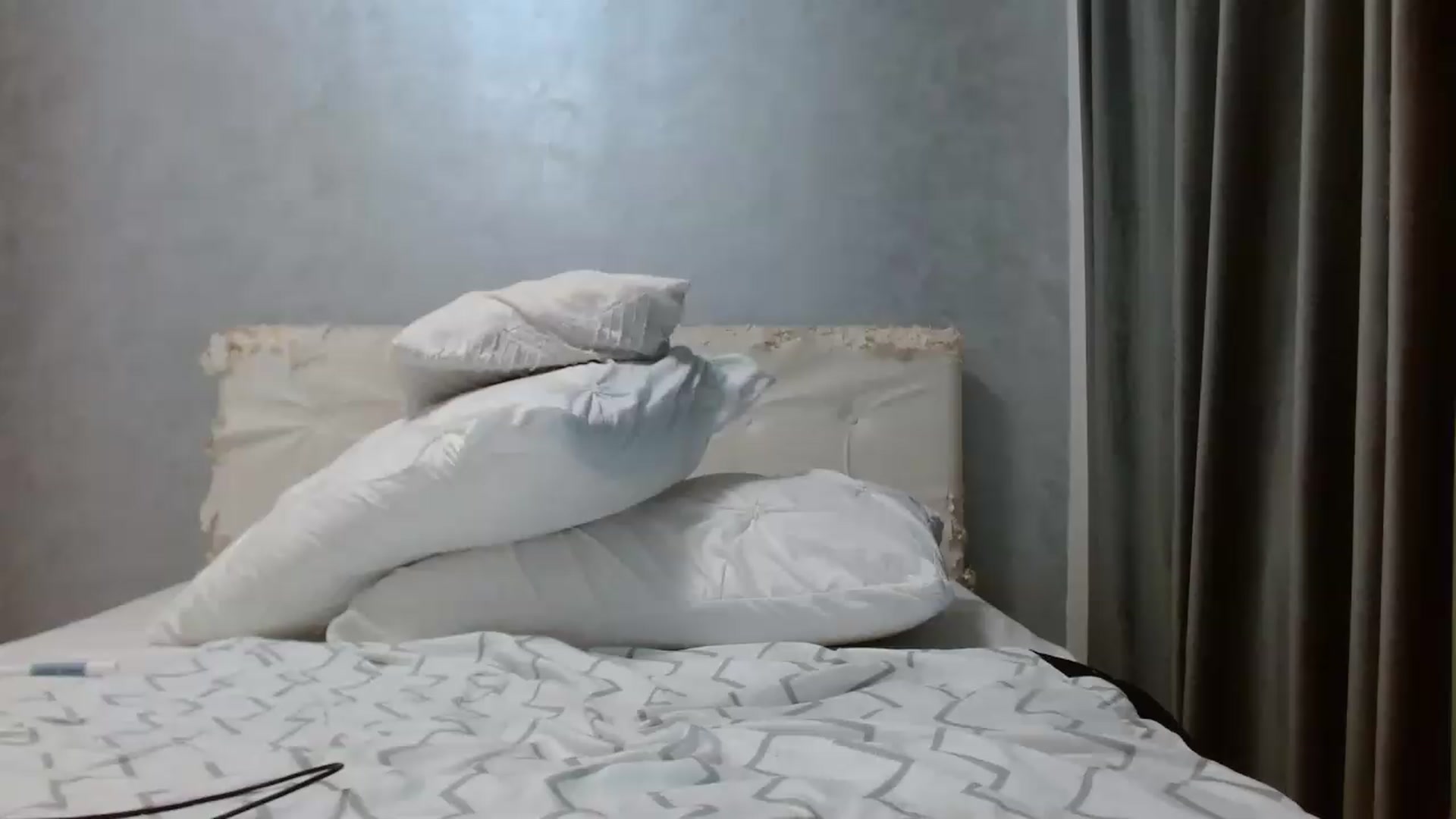 Gallery image thumbnail from Aahh_Emilia's myfreecams stream on, 08/25/2026, 17:35 image 14 of 20