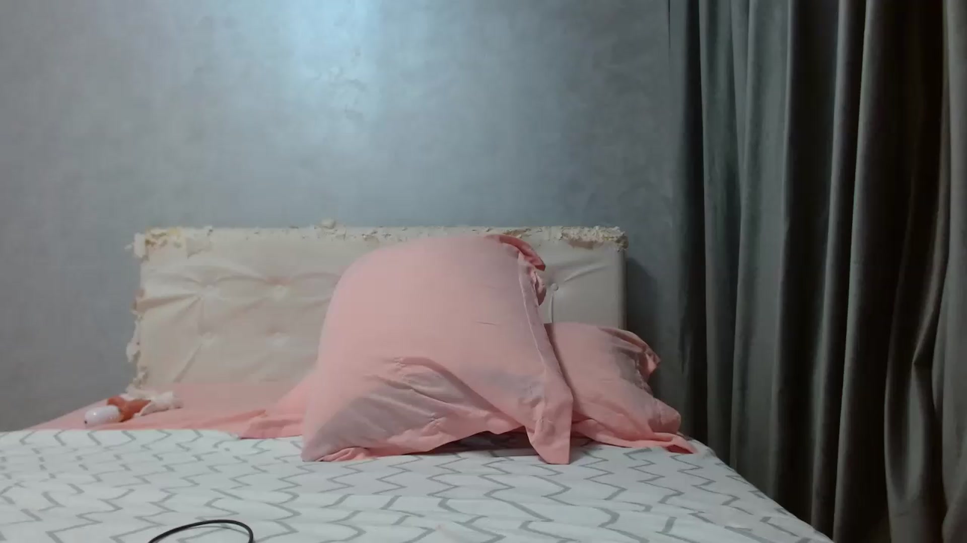 Gallery image thumbnail from Aahh_Emilia's myfreecams stream on, 09/10/2026, 17:57 image 13 of 20