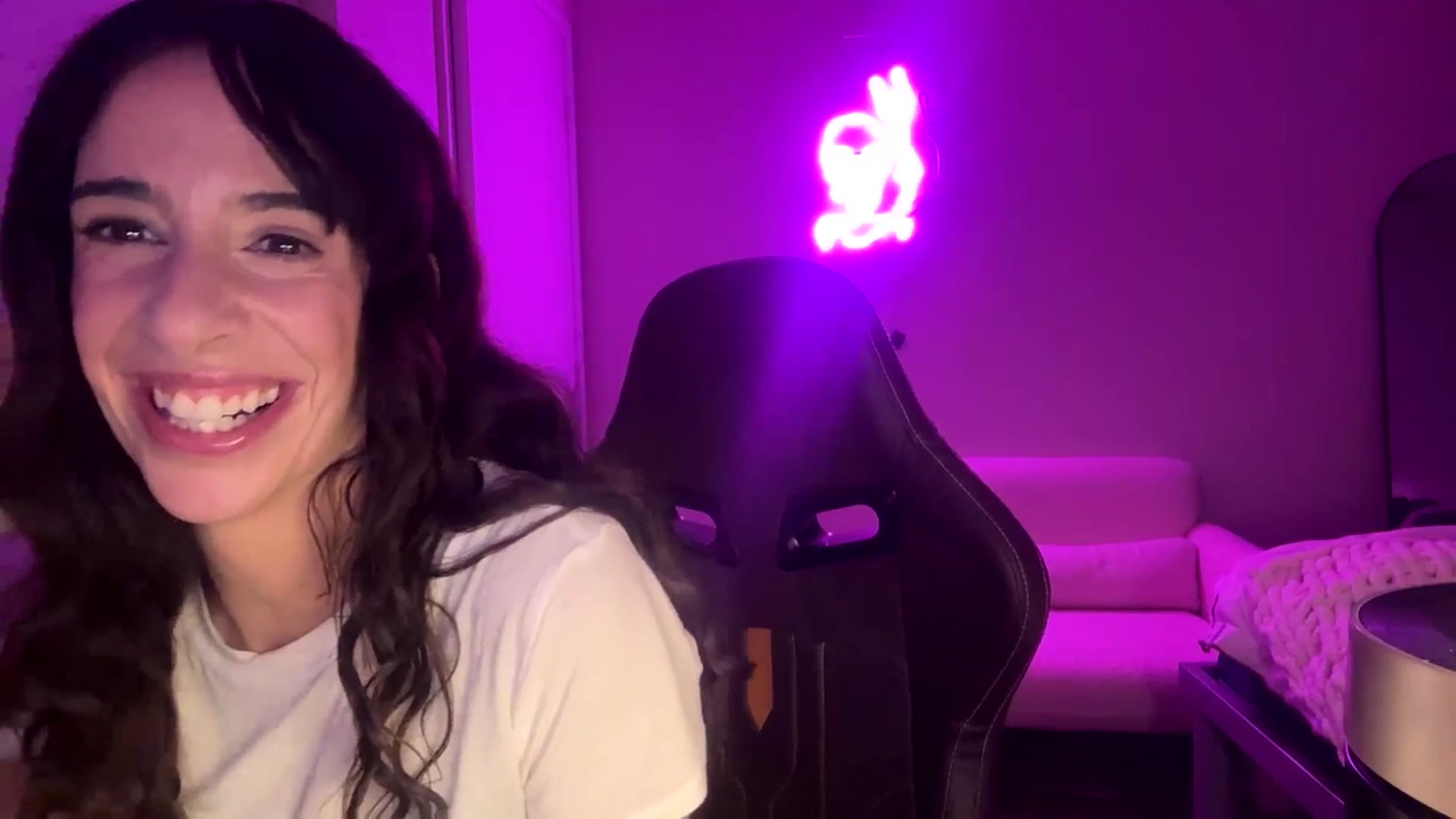Gallery image thumbnail from Aalex_May's myfreecams stream on, 01/01/2026, 14:16 image 3 of 20