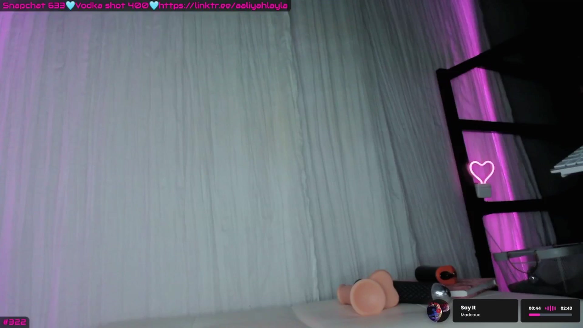 Gallery image thumbnail from AaliyahLayla's myfreecams stream on, 12/31/2025, 12:14 image 6 of 20