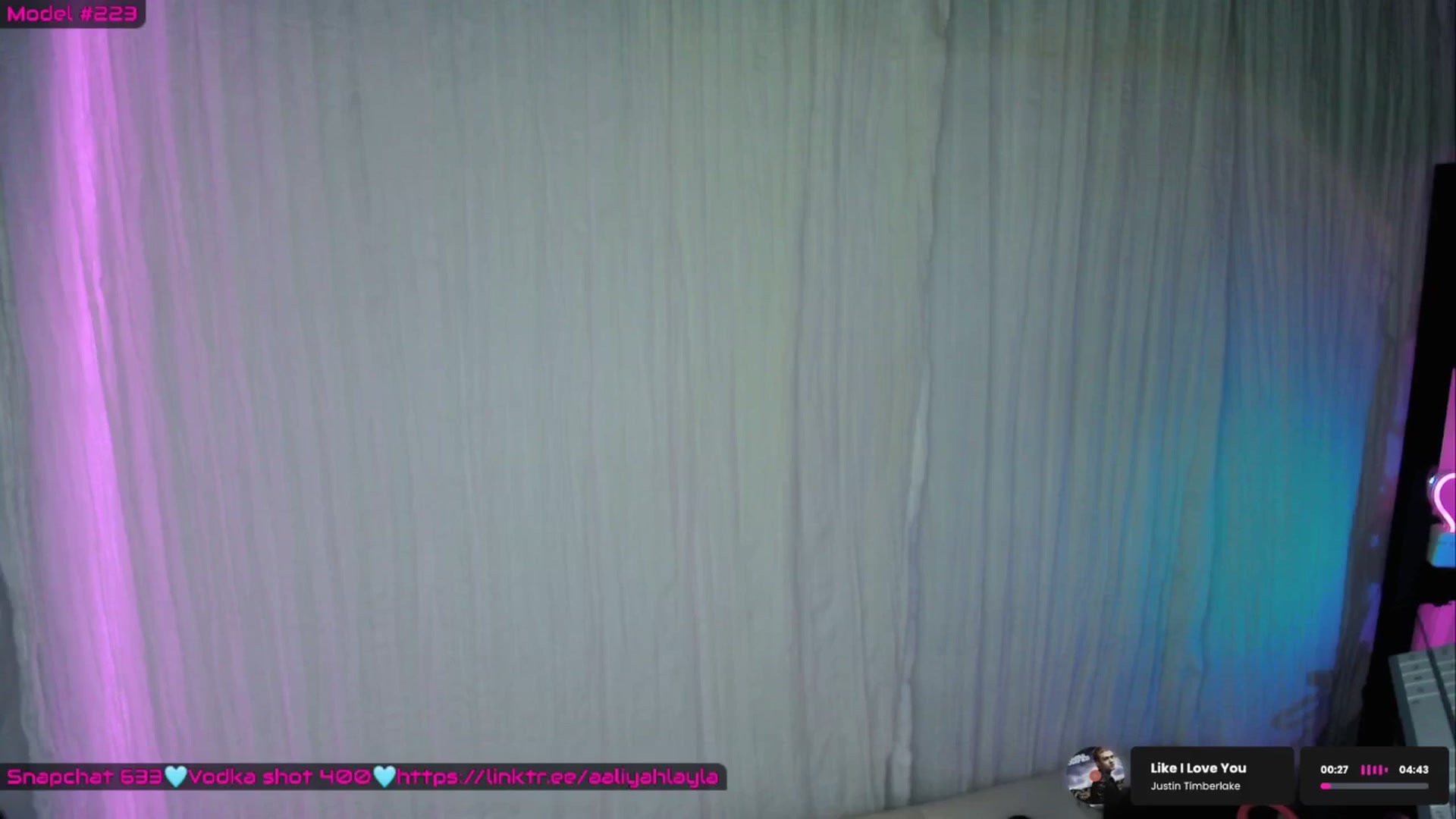 Gallery image thumbnail from AaliyahLayla's myfreecams stream on, 01/05/2026, 10:25 image 17 of 20