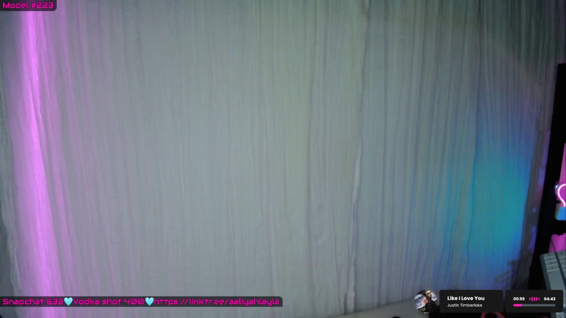 Gallery image thumbnail from AaliyahLayla's myfreecams stream on, 01/05/2026, 10:25 image 18 of 20