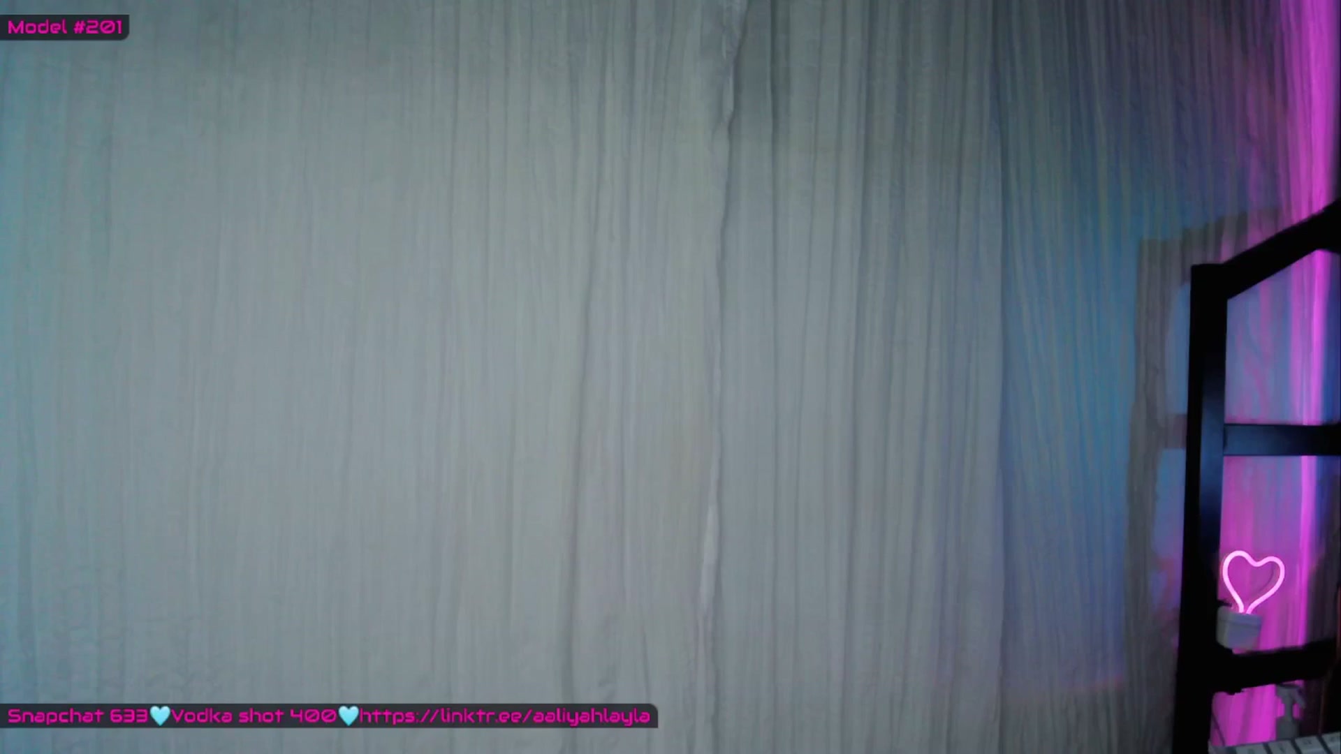 Gallery image thumbnail from AaliyahLayla's myfreecams stream on, 01/06/2026, 08:09 image 17 of 20
