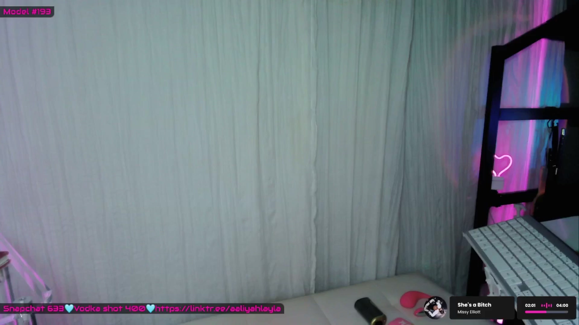 Gallery image thumbnail from AaliyahLayla's myfreecams stream on, 01/08/2026, 10:29 image 9 of 20