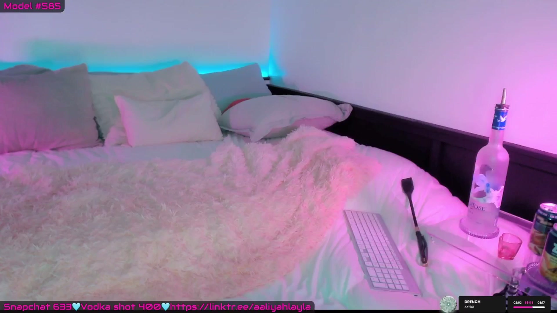 Gallery image thumbnail from AaliyahLayla's myfreecams stream on, 04/10/2026, 10:29 image 15 of 20