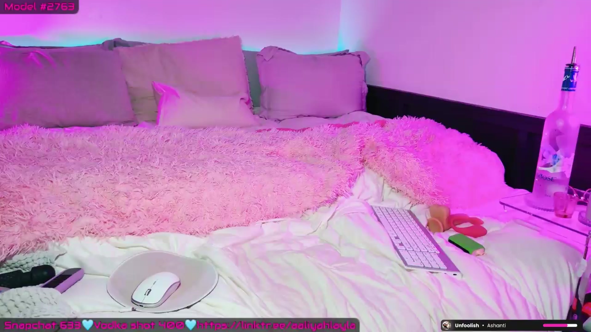 Gallery image thumbnail from AaliyahLayla's myfreecams stream on, 05/17/2026, 11:08 image 4 of 20