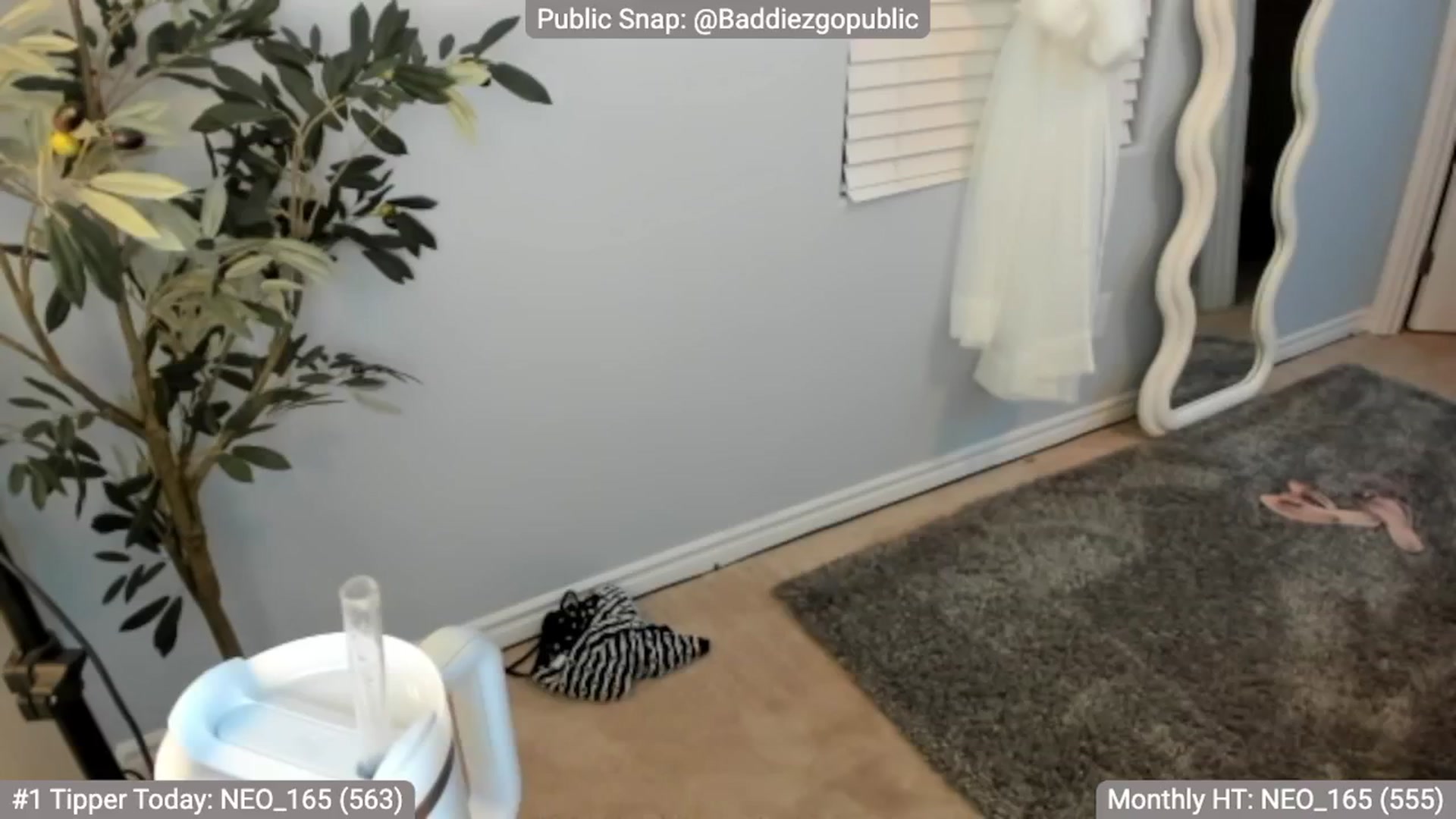 Gallery image thumbnail from AaliyahRosee's myfreecams stream on, 09/04/2024, 06:25 image 11 of 20