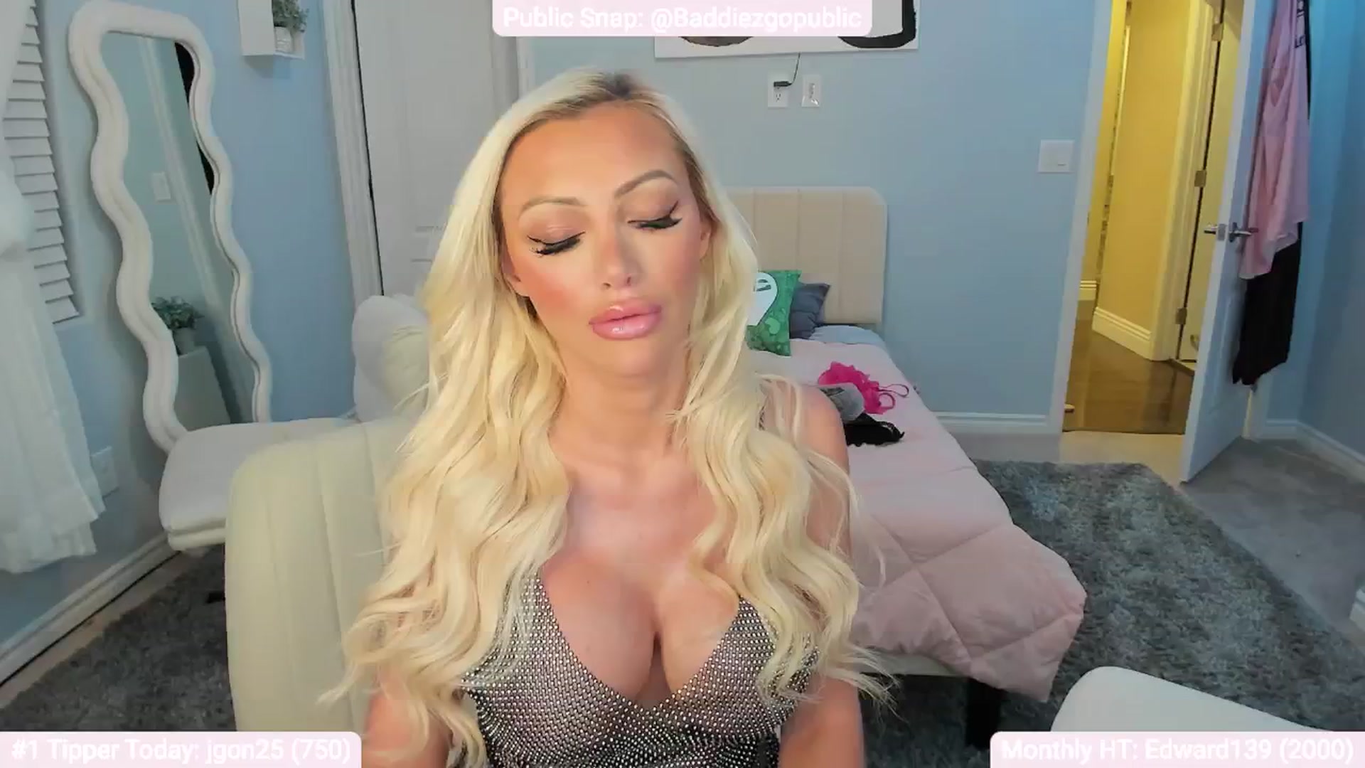 Gallery image thumbnail from AaliyahRosee's myfreecams stream on, 09/13/2024, 04:46 image 12 of 20