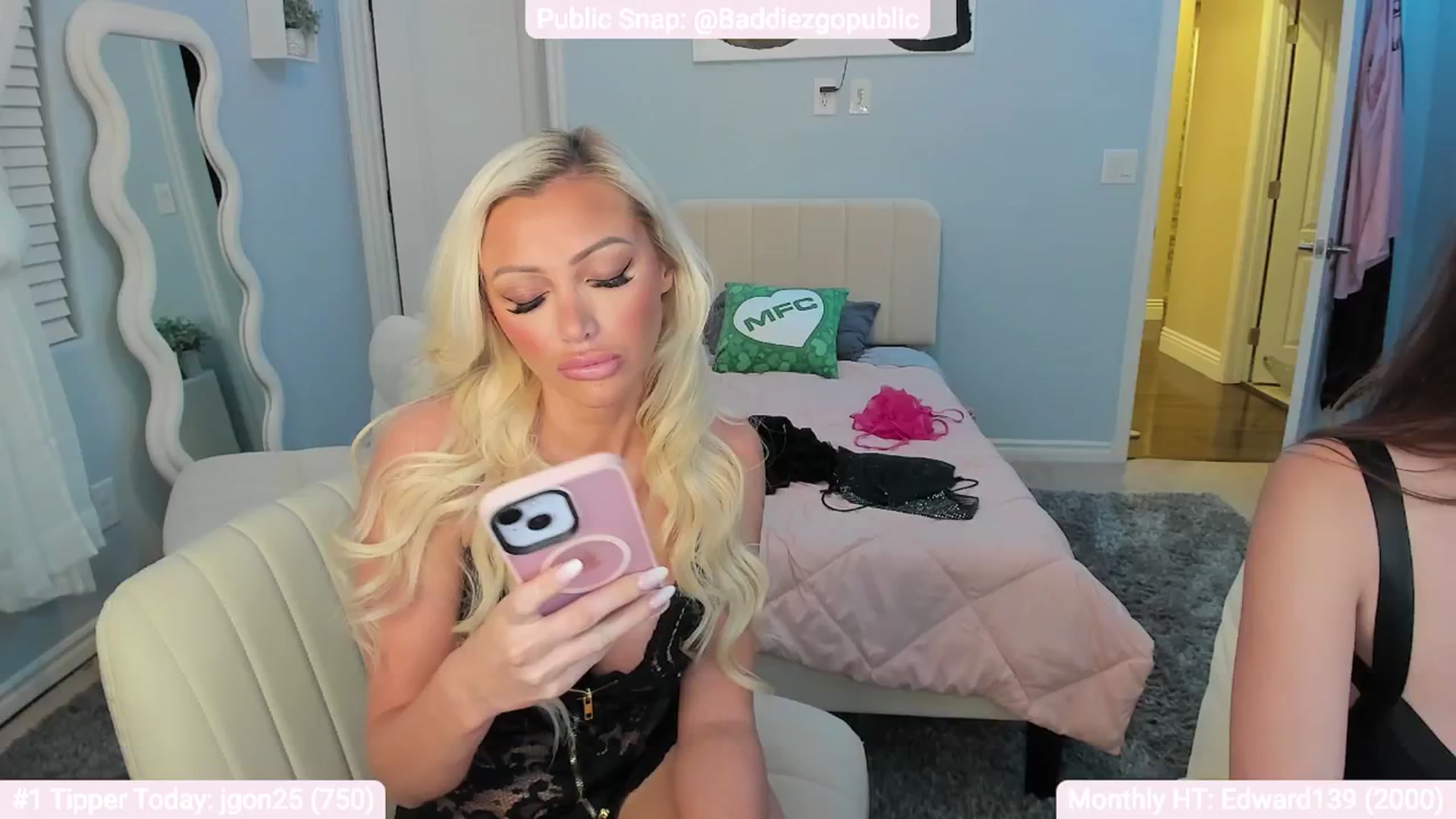 Gallery image thumbnail from AaliyahRosee's myfreecams stream on, 09/13/2024, 04:46 image 18 of 20